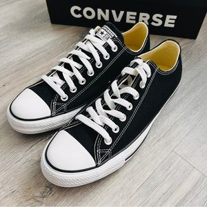 NWT Converse Chuck Taylor All Star Men’s Shoes